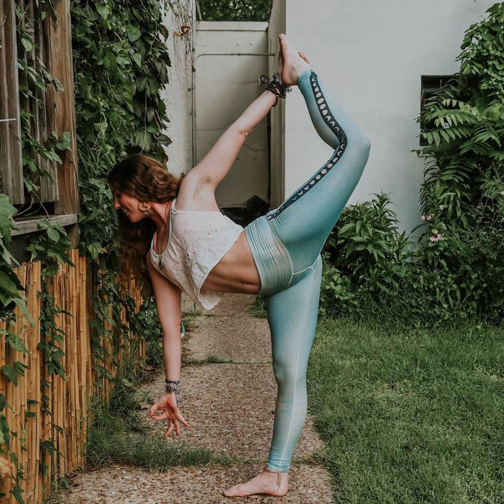 Meet your Posher, Adrienne